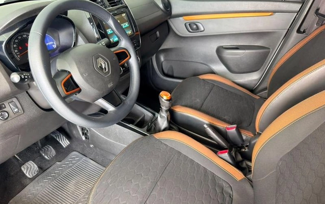 imagem-https://www.socarrao.com.br/sc-vehicle-images-prod/4363697/1792087266069-8573332_1_B_7e19514d17.jpeg