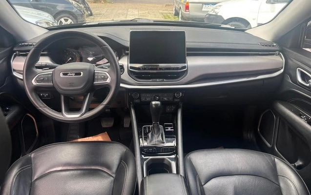 imagem-https://www.socarrao.com.br/sc-vehicle-images-prod/4363726/1792087420236-8574306_3_B_e64f4a4f07.jpeg