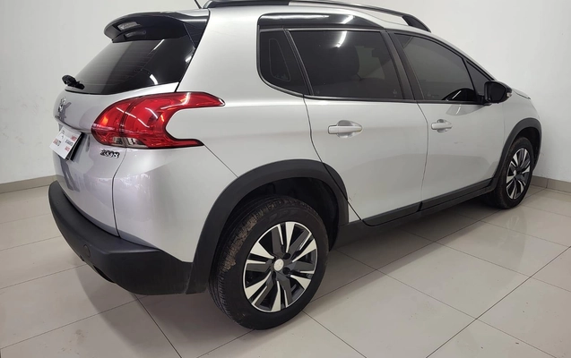 imagem-https://www.socarrao.com.br/sc-vehicle-images-prod/4363751/1792087866858-13e525929af342cea4bcd00f667ff6f5_1792087807767.jpg