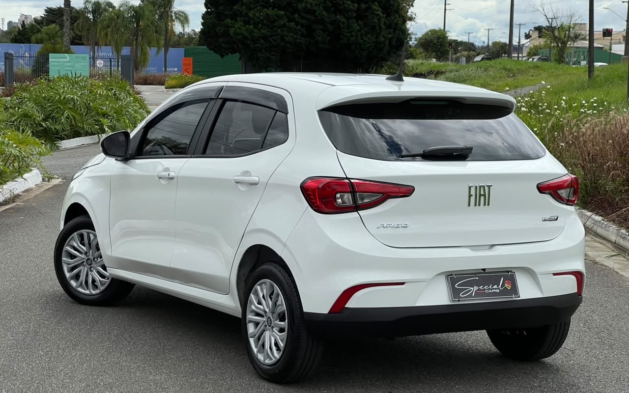 imagem-https://www.socarrao.com.br/sc-vehicle-images-prod/4363756/1792087913578-V2hhdHNBcHAgSW1hZ2UgMjAyNi0xMC0xNSBhdCAxNC40Mi40MCAoMikuanBlZw.jpeg
