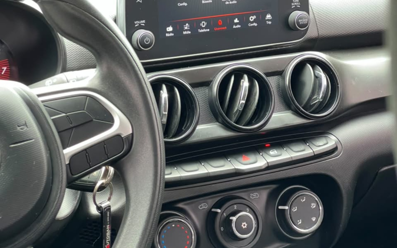 imagem-https://www.socarrao.com.br/sc-vehicle-images-prod/4363756/1792087913853-V2hhdHNBcHAgSW1hZ2UgMjAyNi0xMC0xNSBhdCAxNC40Mi40MiAoMykuanBlZw.jpeg