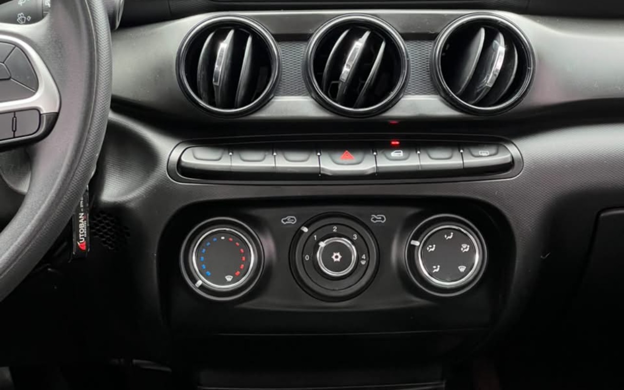 imagem-https://www.socarrao.com.br/sc-vehicle-images-prod/4363756/1792087914358-V2hhdHNBcHAgSW1hZ2UgMjAyNi0xMC0xNSBhdCAxNC40Mi40My5qcGVn.jpeg
