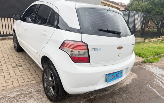 imagem-https://www.socarrao.com.br/sc-vehicle-images-prod/4363770/1792088012355-SU1HXzI2MzUuanBlZw.jpeg
