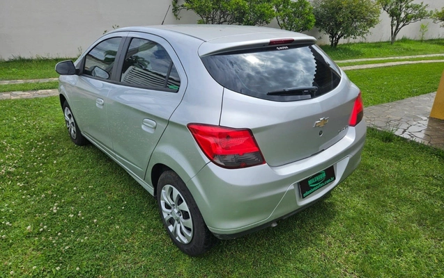 imagem-https://www.socarrao.com.br/sc-vehicle-images-prod/4363836/1792088203459-7_031611.jpg