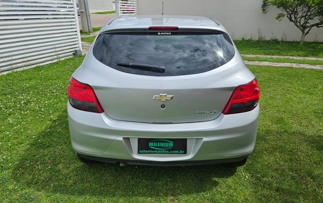 imagem-https://www.socarrao.com.br/sc-vehicle-images-prod/4363836/1792088203460-8_031611.jpg