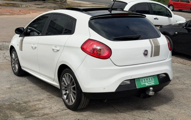 imagem-https://www.socarrao.com.br/sc-vehicle-images-prod/4363842/1792088262554-KeWRFbi2TLRVlEsleOjdXIAfPIiS9Amz.jpg