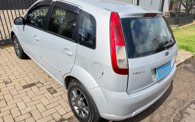 imagem-https://www.socarrao.com.br/sc-vehicle-images-prod/4363843/1792088267905-SU1HXzI2MTUuanBlZw.jpeg