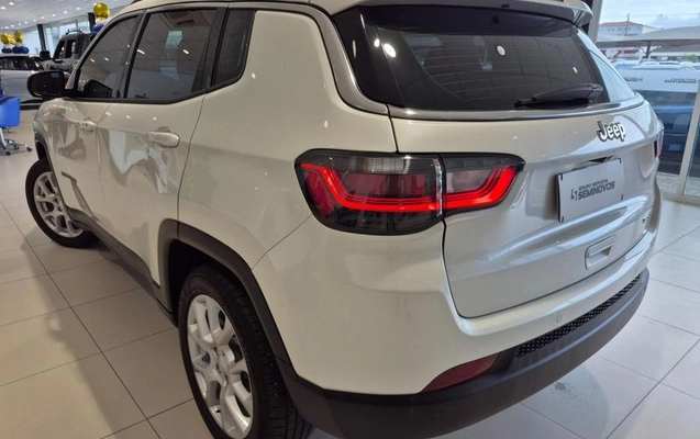imagem-https://www.socarrao.com.br/sc-vehicle-images-prod/4363851/1792088405095-8554265_19_B_e19b0ced68.jpeg