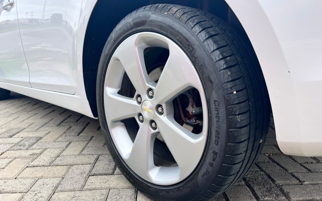 imagem-https://www.socarrao.com.br/sc-vehicle-images-prod/4363862/1792088500262-ZjA4OWNjZjgtZDM5Ni00NmIwLTgxODctNTkxZWQ2ZjE3YTkzLmpwZWc.jpeg