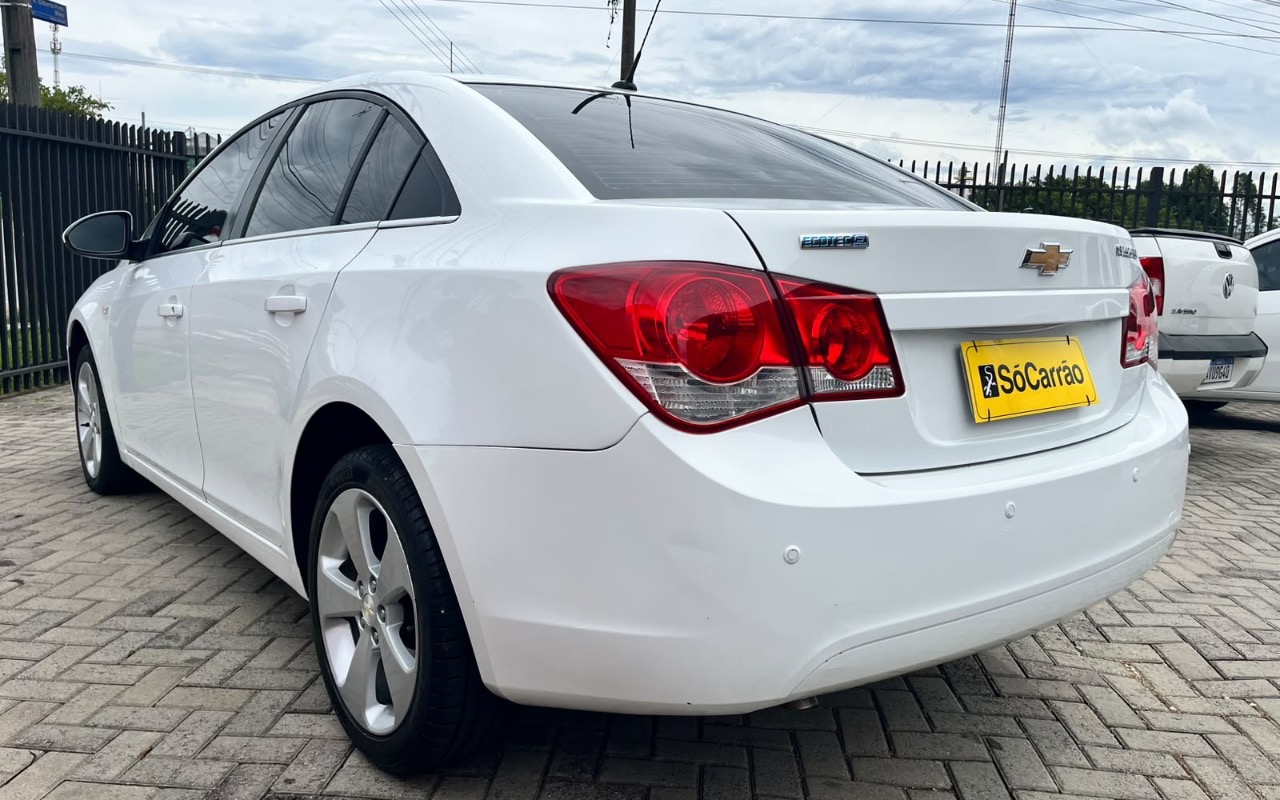 imagem-https://www.socarrao.com.br/sc-vehicle-images-prod/4363862/1792088500728-ZWM4MGY0NGQtZWMxZS00NWMxLWIxMTMtYWM2Yjg2NDBiODc4LmpwZWc.jpeg