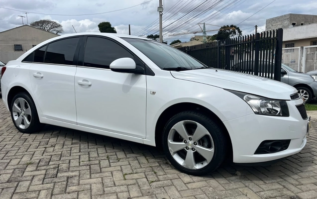 imagem-https://www.socarrao.com.br/sc-vehicle-images-prod/4363862/1792088500861-ZDJhY2FlMTctYTkzNy00MjBkLWJmOTMtMjA5MmViZjhhNzEyLmpwZWc.jpeg