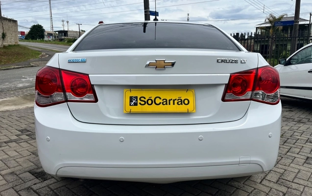 imagem-https://www.socarrao.com.br/sc-vehicle-images-prod/4363862/1792088501107-MGU0MzBiODMtMmE2My00ZjA3LWE3MTMtMGViZmI0MWIzNWY5LmpwZWc.jpeg