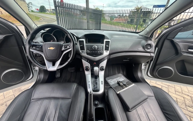 imagem-https://www.socarrao.com.br/sc-vehicle-images-prod/4363862/1792088501739-NWZhNDY2OTAtZjJhOC00ZDcxLWE5ZWQtZDJjZDZhNjIxZjFmLmpwZWc.jpeg