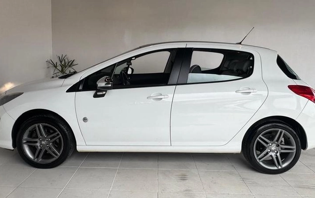 imagem-https://www.socarrao.com.br/sc-vehicle-images-prod/4363875/1792088785890-8568070_7_B_c8c7421485.jpeg