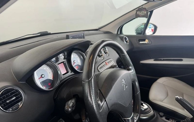 imagem-https://www.socarrao.com.br/sc-vehicle-images-prod/4363875/1792088785937-8568070_11_B_d31fbe59a7.jpeg