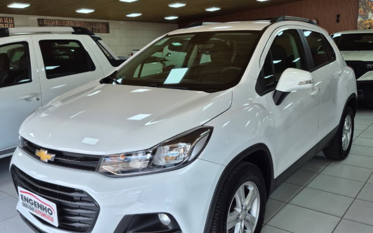 imagem-https://www.socarrao.com.br/sc-vehicle-images-prod/4363968/1792089309141-QiAyLnBuZw.png