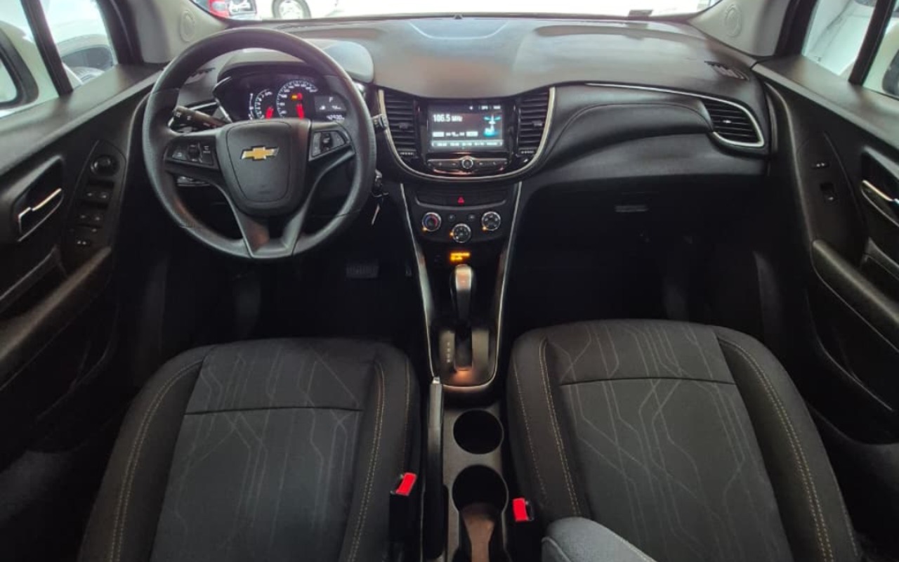 imagem-https://www.socarrao.com.br/sc-vehicle-images-prod/4363968/1792089309346-RSA1LnBuZw.png