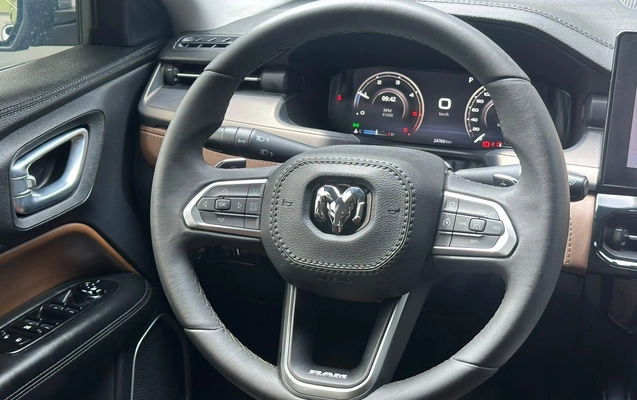 imagem-https://www.socarrao.com.br/sc-vehicle-images-prod/4363970/1792172293778-79f14cd50e204f998dd6d11a9446dd5c_1792089361377.jpg