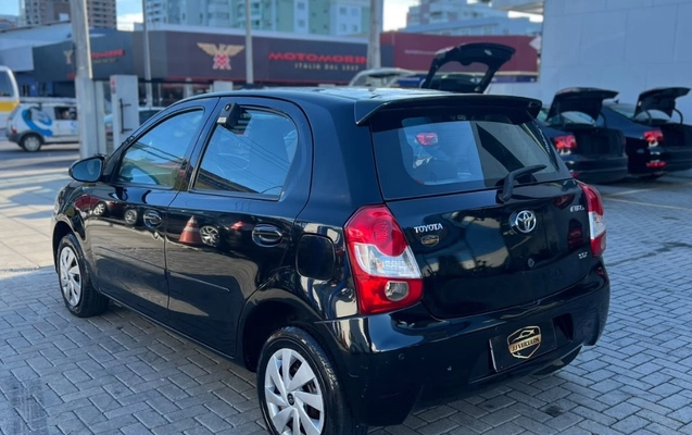 imagem-https://www.socarrao.com.br/sc-vehicle-images-prod/4363976/1792089440672-gb-f3a91bb.jpeg