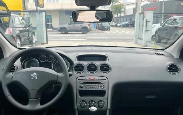 imagem-https://www.socarrao.com.br/sc-vehicle-images-prod/4363986/1792089495858-gb-cb6d78a.jpeg