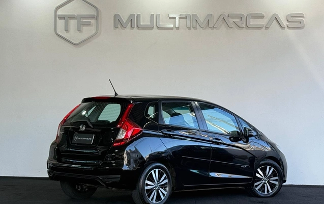imagem-https://www.socarrao.com.br/sc-vehicle-images-prod/4364018/1792089863101-d388be3956a1492f870ec596dd75d7d3_1788462263595.jpg