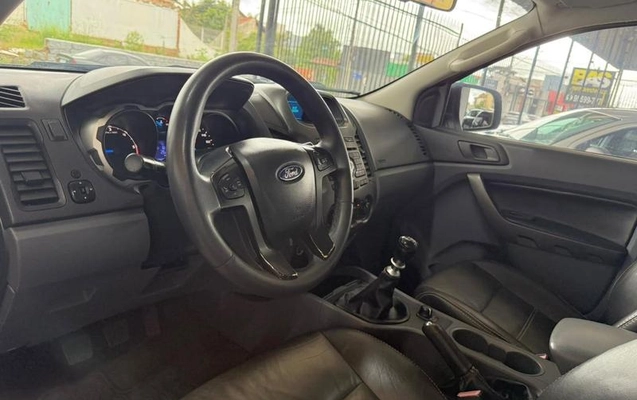 imagem-https://www.socarrao.com.br/sc-vehicle-images-prod/4364065/1792609941572-8567568_7_B_72978f4614.jpeg