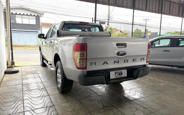 imagem-https://www.socarrao.com.br/sc-vehicle-images-prod/4364065/1792609941586-8567568_10_B_5c1042b450.jpeg