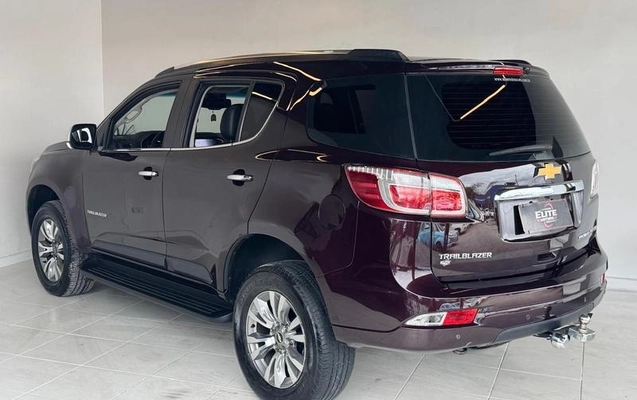 imagem-https://www.socarrao.com.br/sc-vehicle-images-prod/4364116/1792090683426-8510806_4_B_bc81744245.jpeg