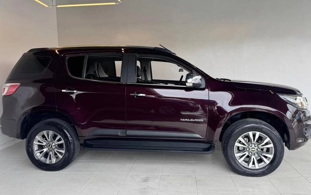 imagem-https://www.socarrao.com.br/sc-vehicle-images-prod/4364116/1792090683428-8510806_6_B_2fe968e79e.jpeg