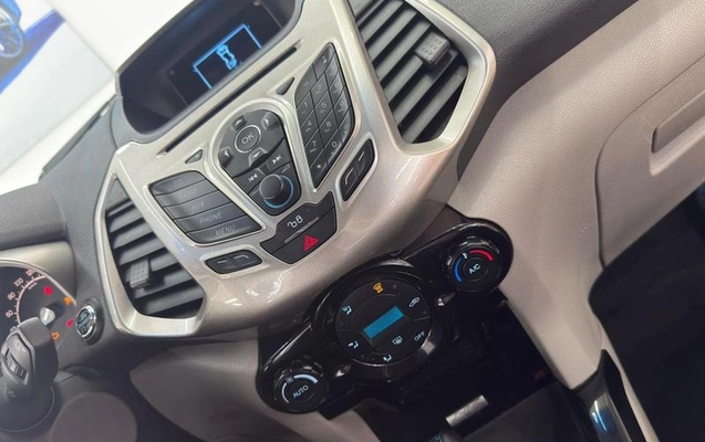 imagem-https://www.socarrao.com.br/sc-vehicle-images-prod/4364152/1792090807270-8252126_16_B_5d24ec9b30.jpeg