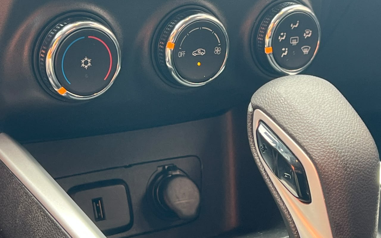 imagem-https://www.socarrao.com.br/sc-vehicle-images-prod/4364172/1792090855692-V2hhdHNBcHAgSW1hZ2UgMjAyNi0xMC0xNSBhdCAxNC4zMy4zMS5qcGVn.jpeg