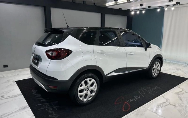 imagem-https://www.socarrao.com.br/sc-vehicle-images-prod/4364175/1792090867017-8560581_5_B_4eec843622.jpeg