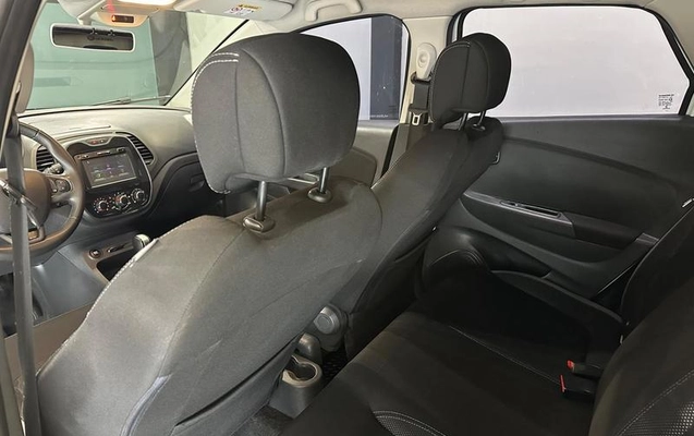 imagem-https://www.socarrao.com.br/sc-vehicle-images-prod/4364175/1792090867035-8560581_14_B_bd864413e0.jpeg