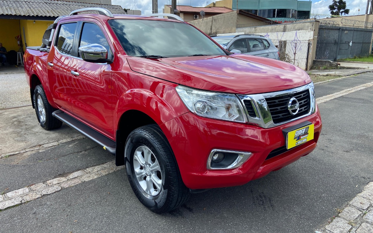 Nissan Frontier 2018 Vermelho — foto 1 de 3
