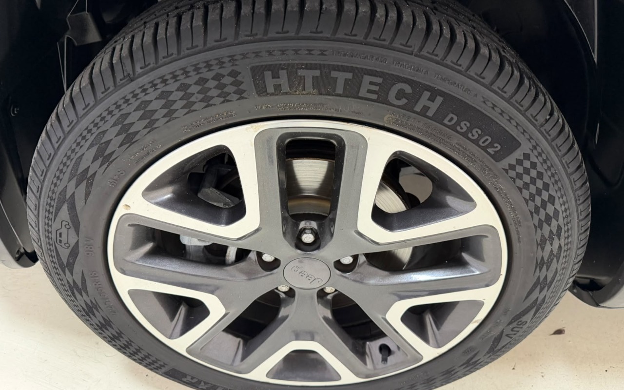 imagem-https://www.socarrao.com.br/sc-vehicle-images-prod/4364212/1792091388014-V2hhdHNBcHAgSW1hZ2UgMjAyNi0xMC0xNSBhdCAxNS41Ni40MSAoNCkuanBlZw.jpeg