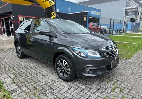 Chevrolet Onix 2016 Cinza — foto 1 de 3