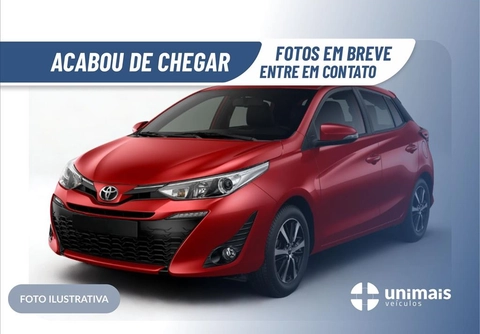 Toyota Yaris 2023 Prata — foto 1 de 3