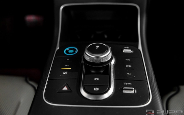 imagem-https://www.socarrao.com.br/sc-vehicle-images-prod/4364330/1792586540112-a2ac023cf3c24dbb9e1c09717e33a918_1792586515632.jpg