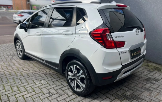 imagem-https://www.socarrao.com.br/sc-vehicle-images-prod/4364395/1792092755237-vehicle_image_1792092717_5e4f28c02d72324d7881c797924be8ec.jpeg