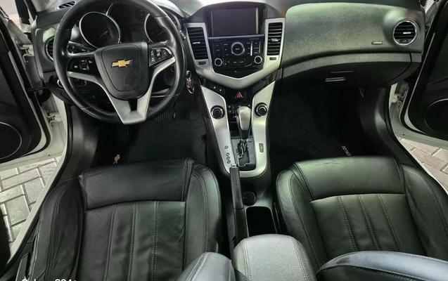 imagem-https://www.socarrao.com.br/sc-vehicle-images-prod/4364397/1792092639274-8374387_6_B_05357d6eb8.jpeg