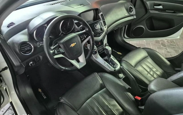 imagem-https://www.socarrao.com.br/sc-vehicle-images-prod/4364397/1792092639276-8374387_6_B_9b45a25b56.jpeg