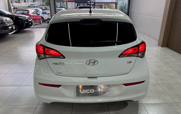 imagem-https://www.socarrao.com.br/sc-vehicle-images-prod/4364405/1792092681203-758069b5-c7a6-437a-874c-1a7869d64b71.jpeg