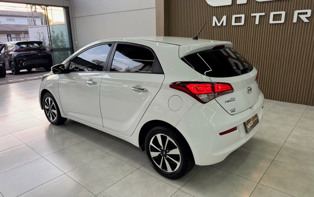 imagem-https://www.socarrao.com.br/sc-vehicle-images-prod/4364405/1792092681204-5783f41a-69b2-4a6a-bfee-81c4c0c5b4b0.jpeg
