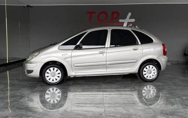 imagem-https://www.socarrao.com.br/sc-vehicle-images-prod/4364452/1792092894369-8562865_1_B_b52ea2182d.jpeg