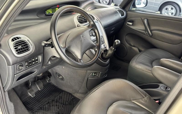 imagem-https://www.socarrao.com.br/sc-vehicle-images-prod/4364452/1792092894386-8562865_12_B_d2bf7b4f3b.jpeg