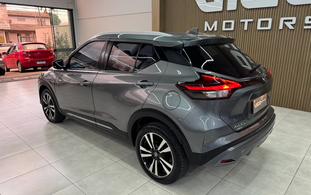 imagem-https://www.socarrao.com.br/sc-vehicle-images-prod/4364463/1792093023128-1aac3c32-32c1-4514-8c94-bce88f6a591f.jpeg