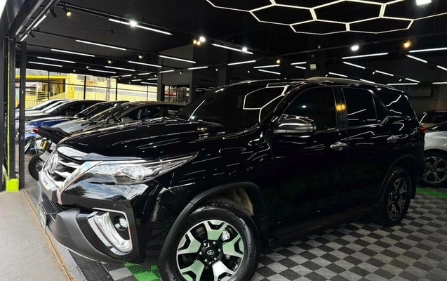 imagem-https://www.socarrao.com.br/sc-vehicle-images-prod/4364464/1792597268797-8575060_1_B_2863e9f4b6.jpeg