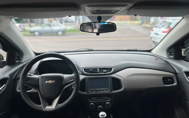 imagem-https://www.socarrao.com.br/sc-vehicle-images-prod/4364466/1792093376042-vehicle_image_1792093344_cff64acc8c54def556c7b6db767b6a80.jpeg