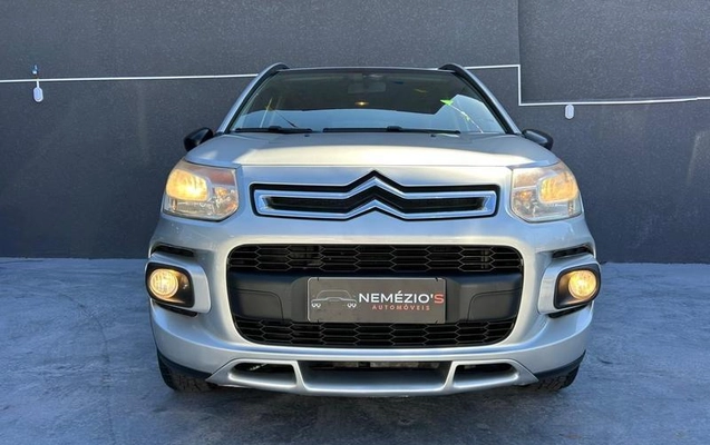 imagem-https://www.socarrao.com.br/sc-vehicle-images-prod/4364573/1792093801013-8283262_13_B_eb4a1982e3.jpeg