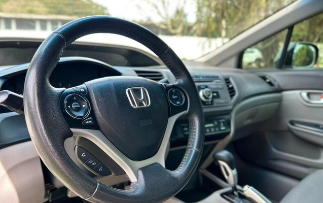 imagem-https://www.socarrao.com.br/sc-vehicle-images-prod/4364593/1792603549551-8399614_14_B_8c283aa80c.jpeg